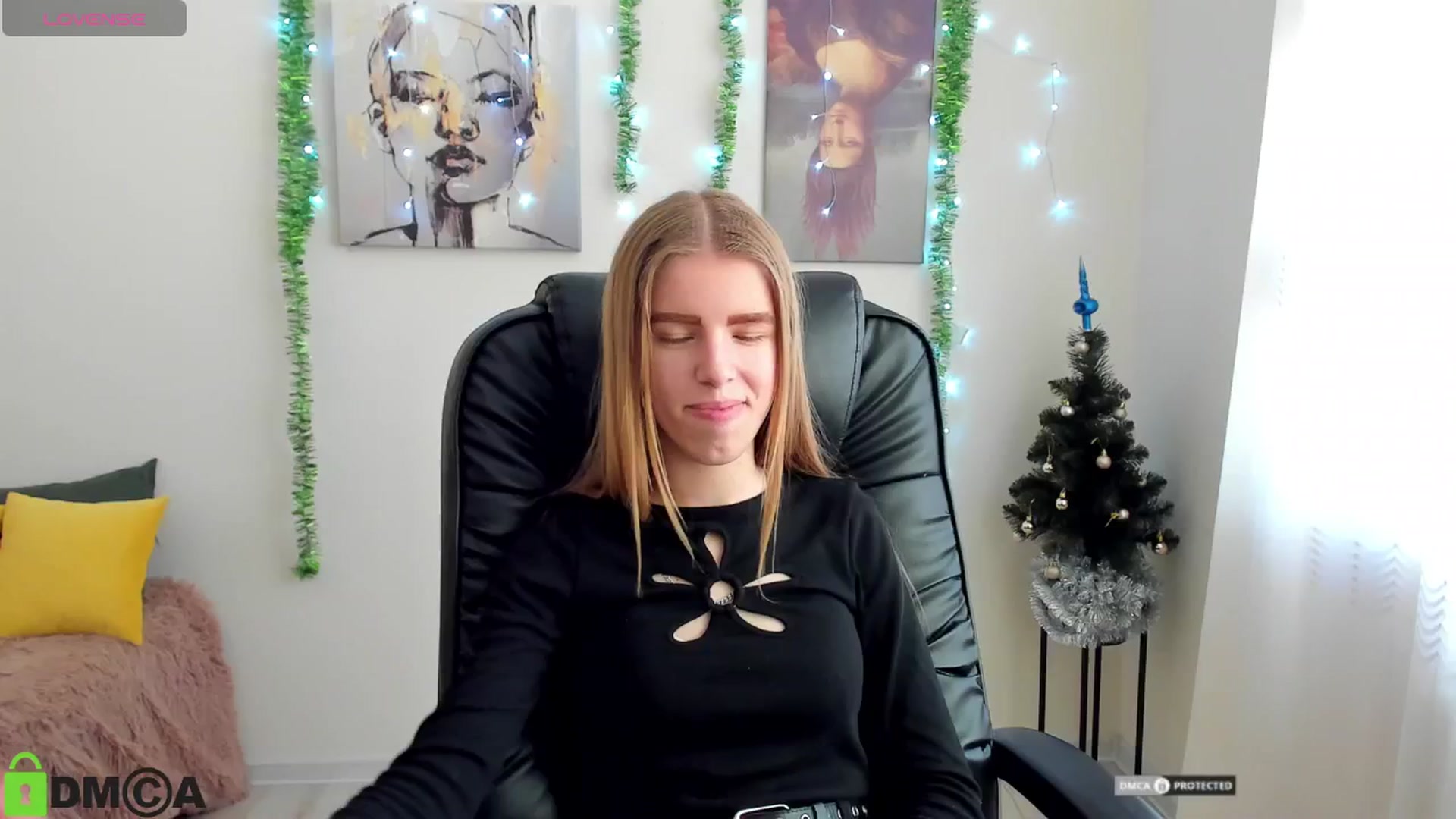 Gallery image thumbnail from Goldy_Emma's myfreecams stream on, 01/04/2025, 09:45 image 17 of 20