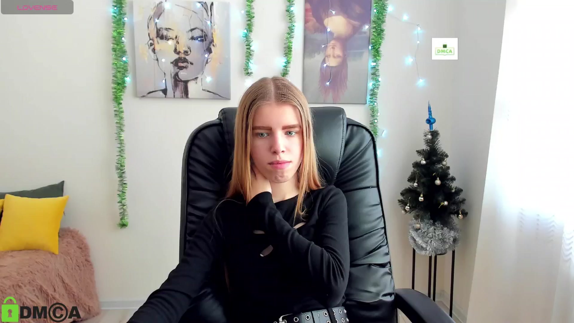 Gallery image thumbnail from Goldy_Emma's myfreecams stream on, 01/04/2025, 10:09 image 19 of 20