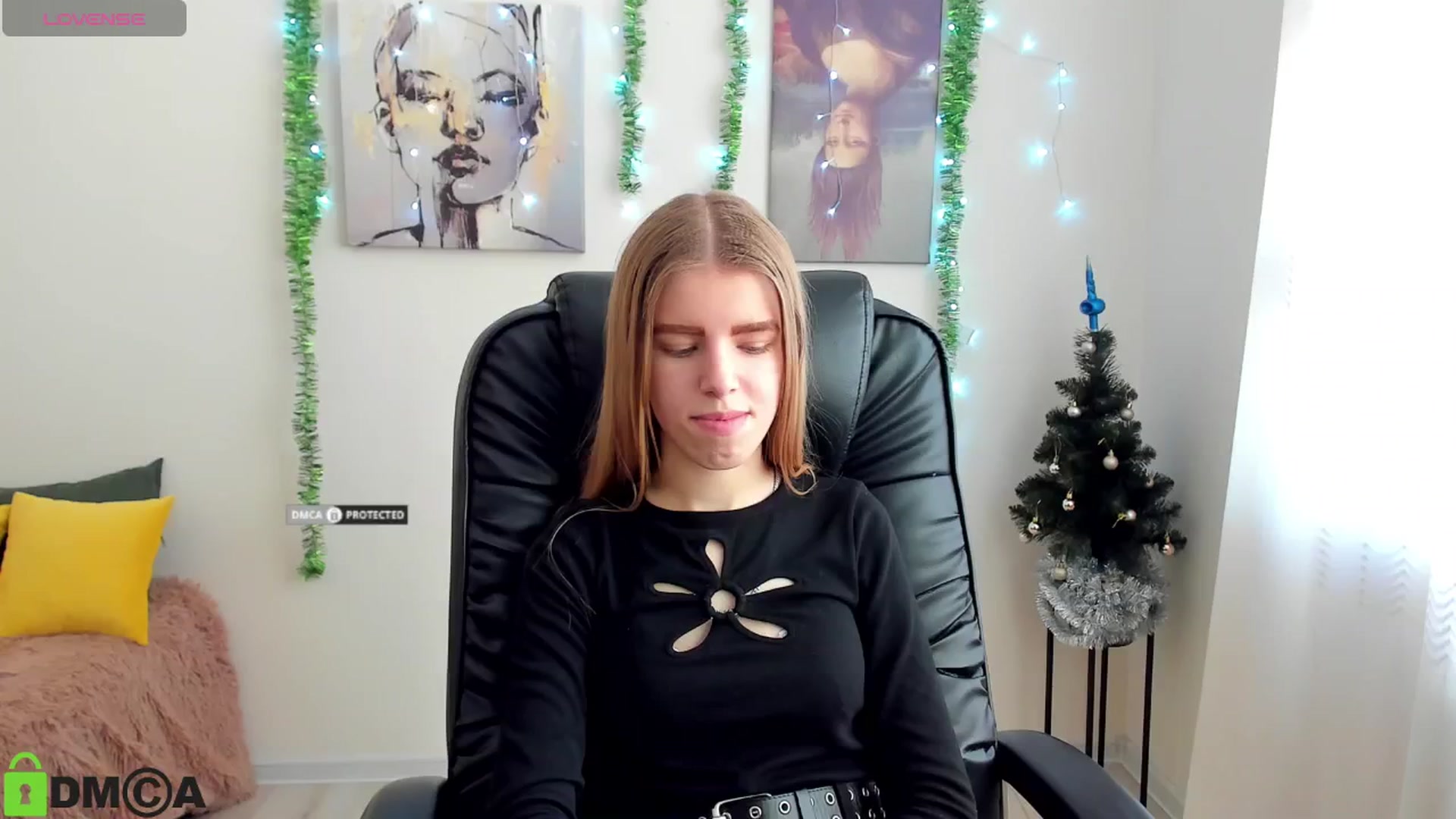 Gallery image thumbnail from Goldy_Emma's myfreecams stream on, 01/04/2025, 10:09 image 14 of 20