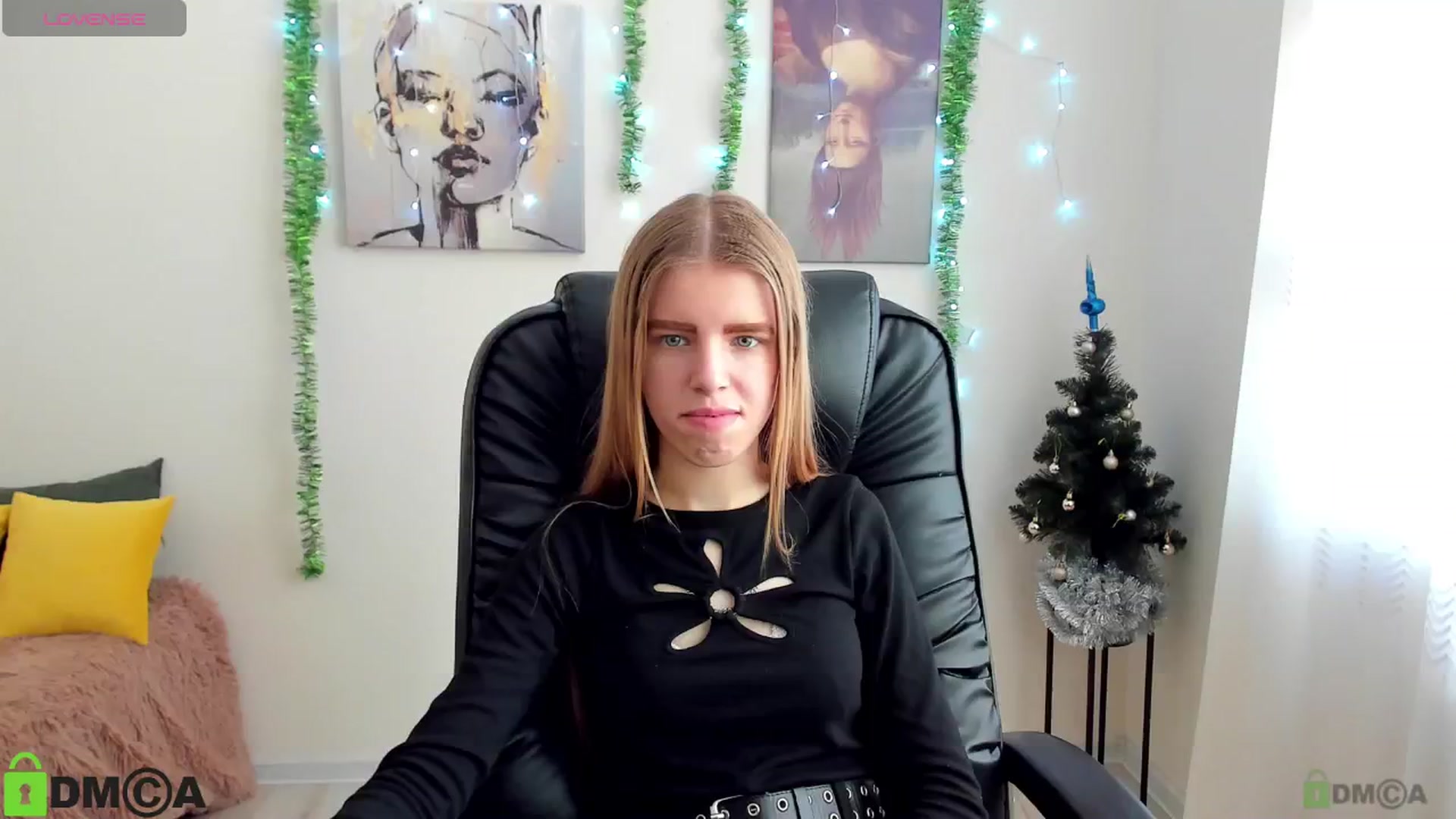 Gallery image thumbnail from Goldy_Emma's myfreecams stream on, 01/04/2025, 10:09 image 18 of 20