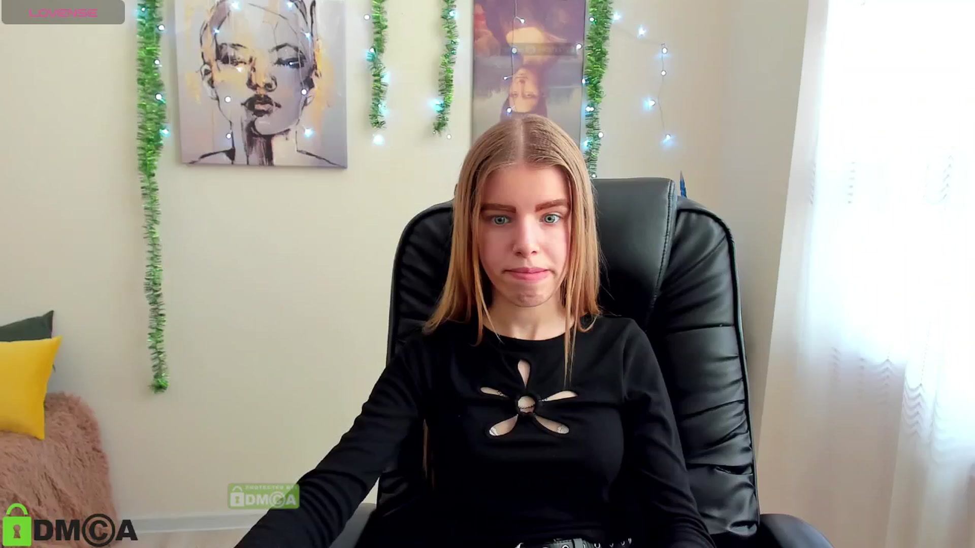 Gallery image thumbnail from Goldy_Emma's myfreecams stream on, 01/04/2025, 12:13 image 16 of 20