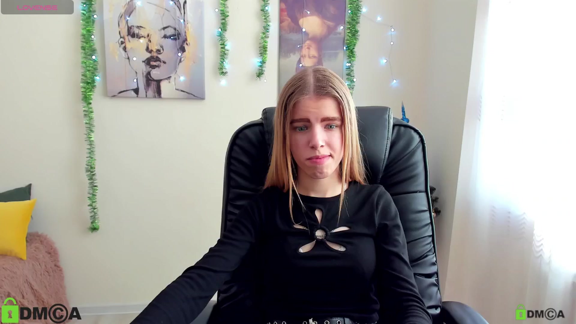 Gallery image thumbnail from Goldy_Emma's myfreecams stream on, 01/04/2025, 12:13 image 13 of 20