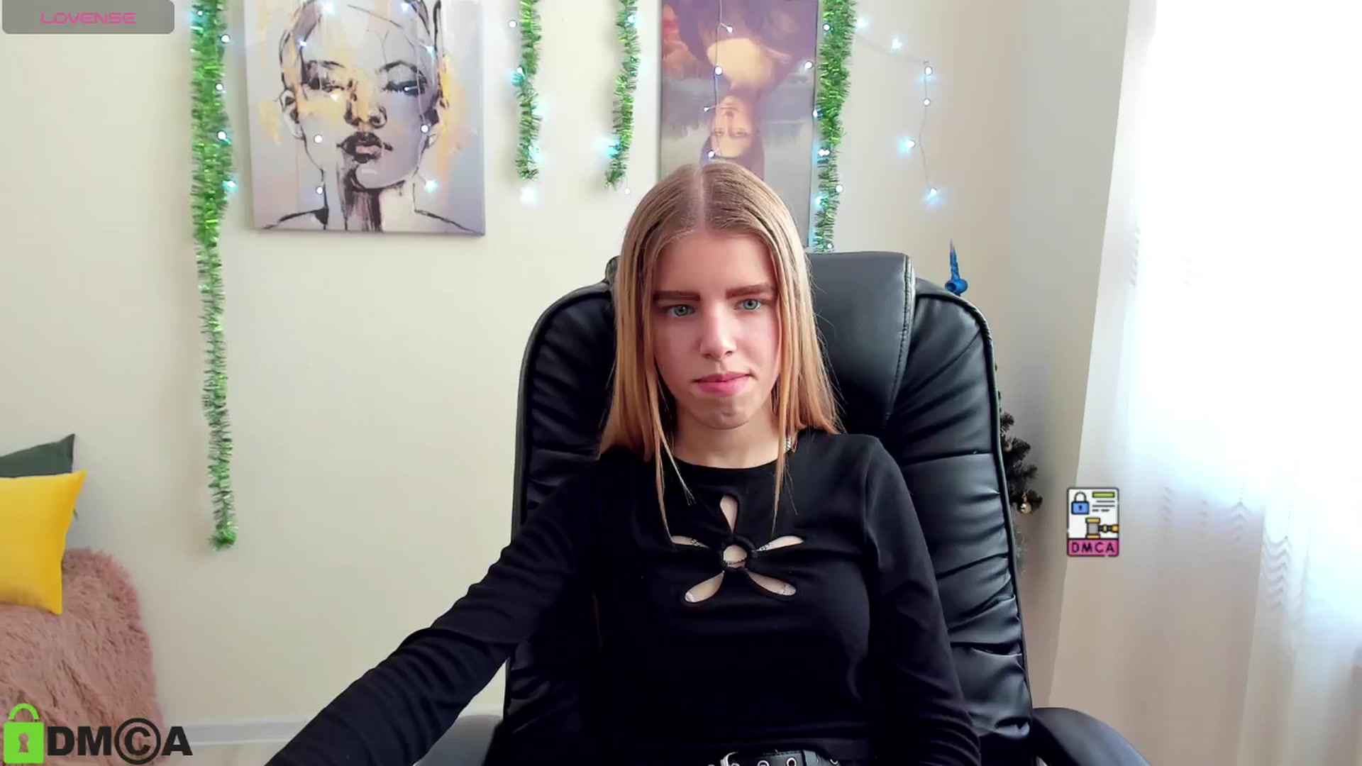 Gallery image thumbnail from Goldy_Emma's myfreecams stream on, 01/04/2025, 12:13 image 14 of 20