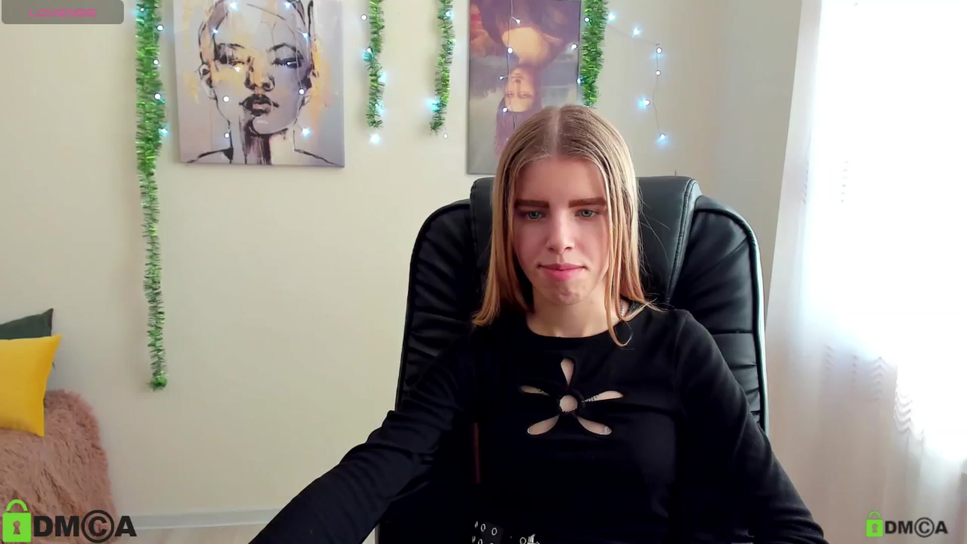 Gallery image thumbnail from Goldy_Emma's myfreecams stream on, 01/04/2025, 12:13 image 6 of 20