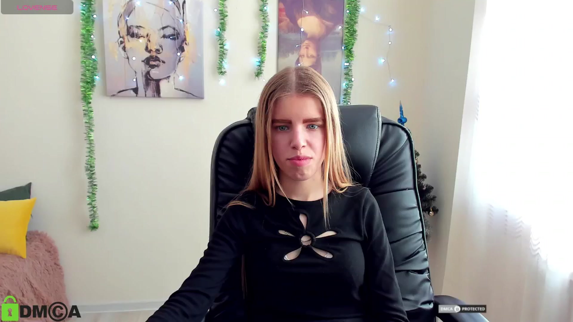 Gallery image thumbnail from Goldy_Emma's myfreecams stream on, 01/04/2025, 12:13 image 18 of 20