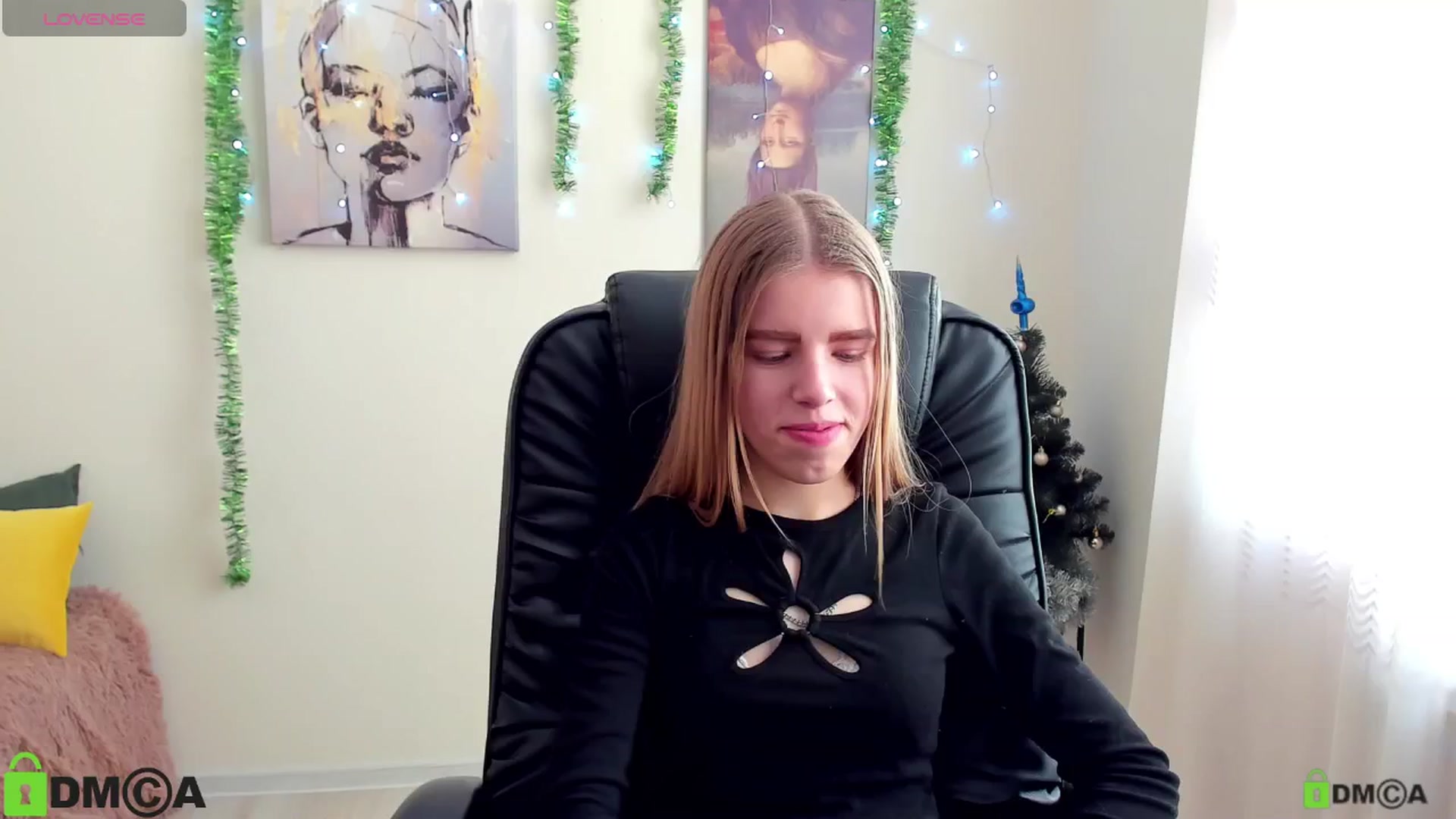 Gallery image thumbnail from Goldy_Emma's myfreecams stream on, 01/04/2025, 13:05 image 18 of 20