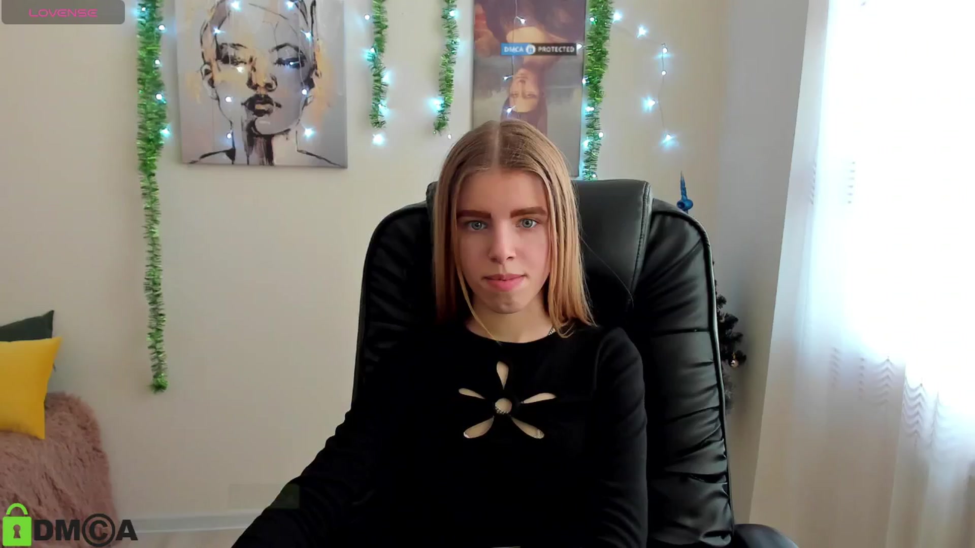 Gallery image thumbnail from Goldy_Emma's myfreecams stream on, 01/04/2025, 13:05 image 7 of 20