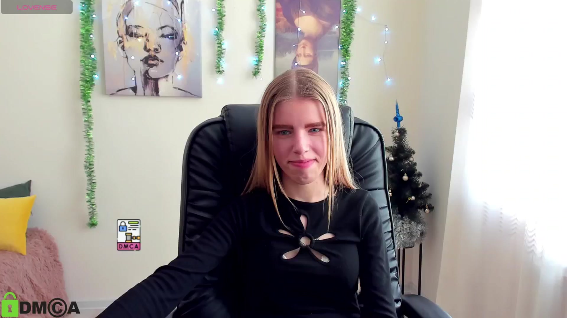 Gallery image thumbnail from Goldy_Emma's myfreecams stream on, 01/04/2025, 13:05 image 10 of 20