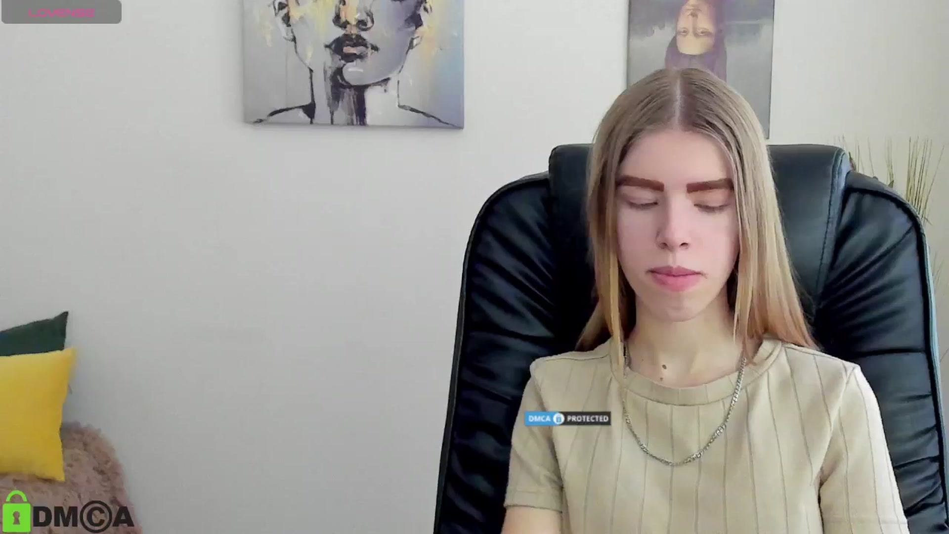 Gallery image thumbnail from Goldy_Emma's myfreecams stream on, 01/06/2025, 08:46 image 5 of 20