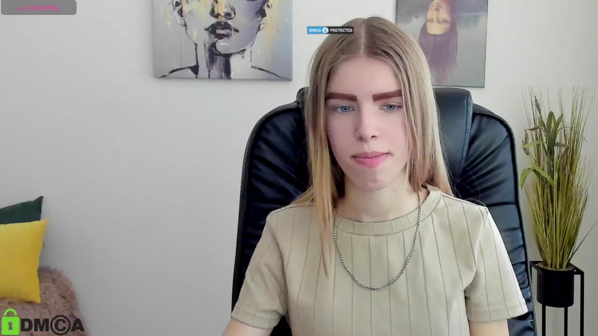 Gallery image thumbnail from Goldy_Emma's myfreecams stream on, 01/06/2025, 08:46 image 11 of 20