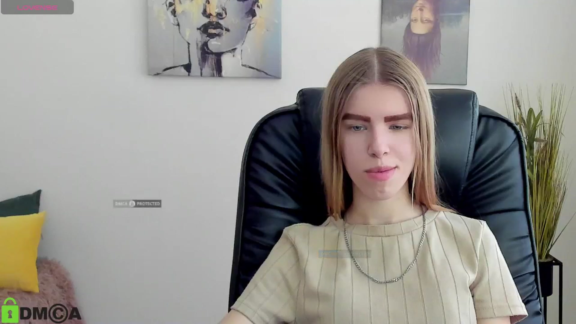 Gallery image thumbnail from Goldy_Emma's myfreecams stream on, 01/06/2025, 11:23 image 9 of 20