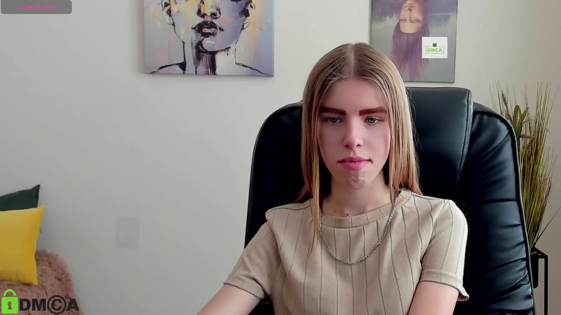 Gallery image thumbnail from Goldy_Emma's myfreecams stream on, 01/06/2025, 12:34 image 19 of 20