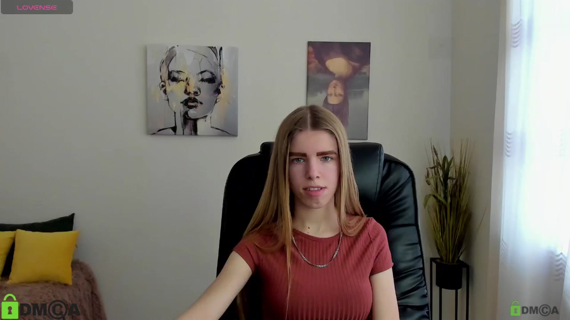 Gallery image thumbnail from Goldy_Emma's myfreecams stream on, 01/08/2025, 08:14 image 12 of 20