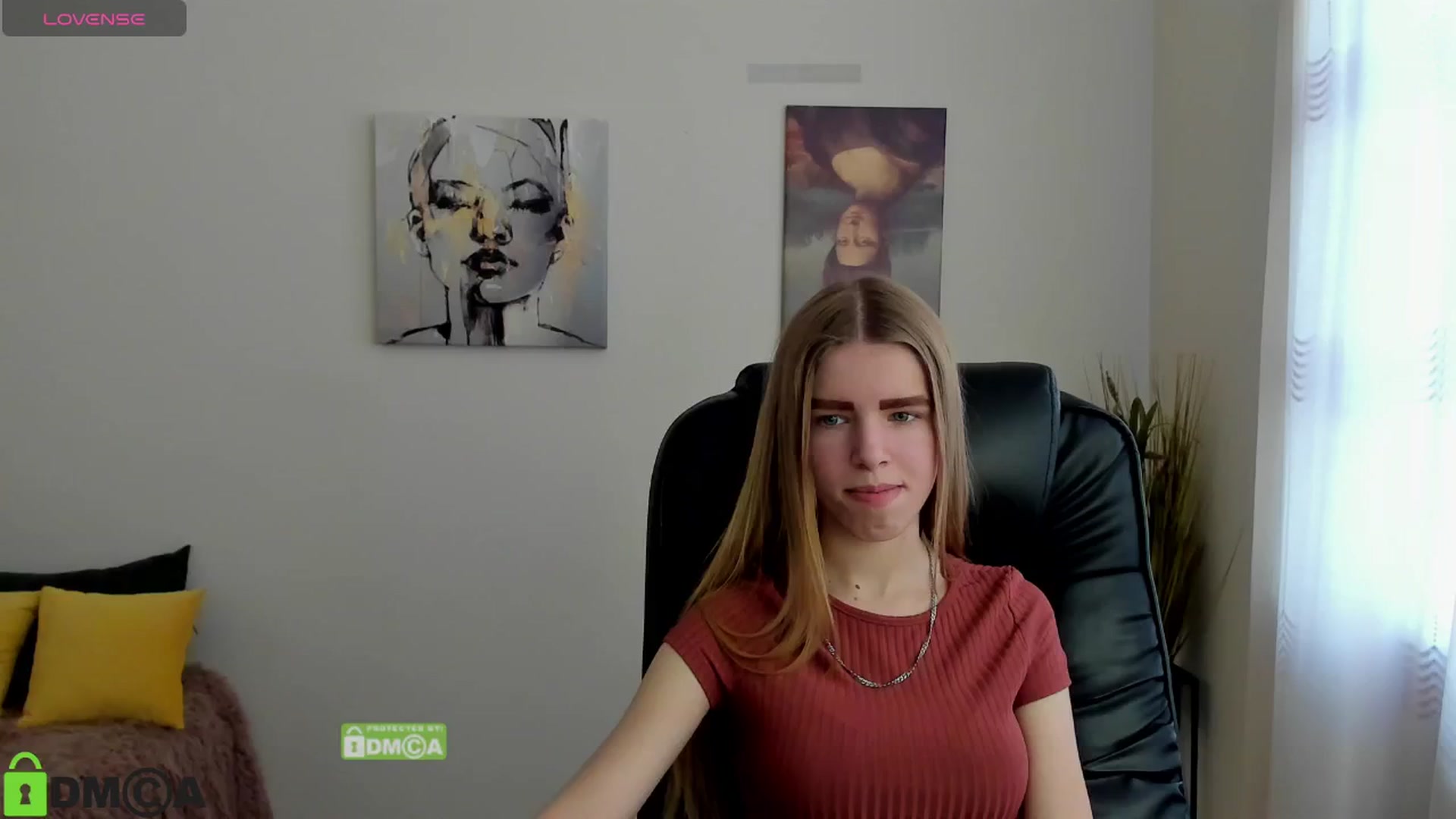 Gallery image thumbnail from Goldy_Emma's myfreecams stream on, 01/08/2025, 08:14 image 8 of 20