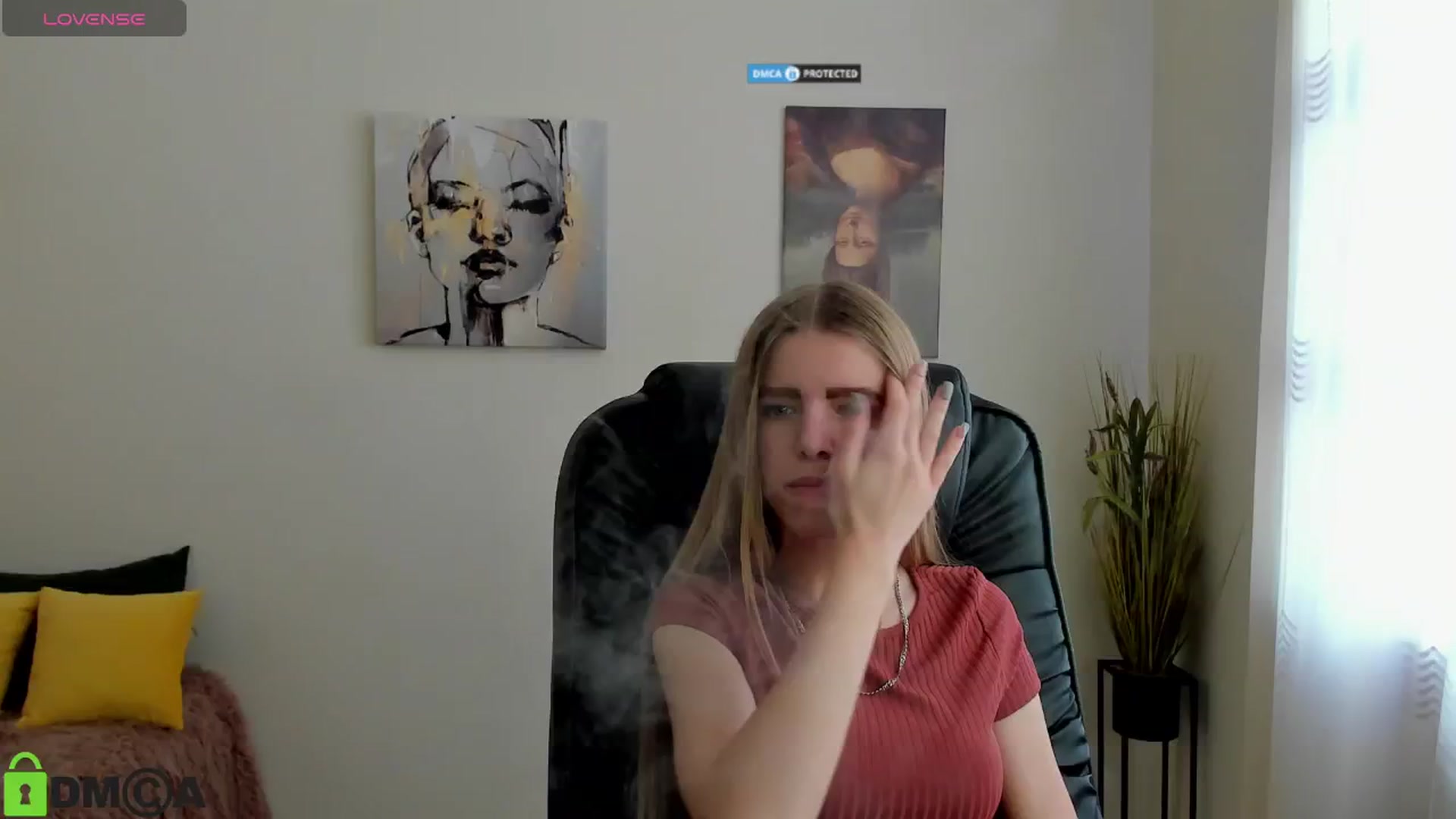 Gallery image thumbnail from Goldy_Emma's myfreecams stream on, 01/08/2025, 10:01 image 16 of 20