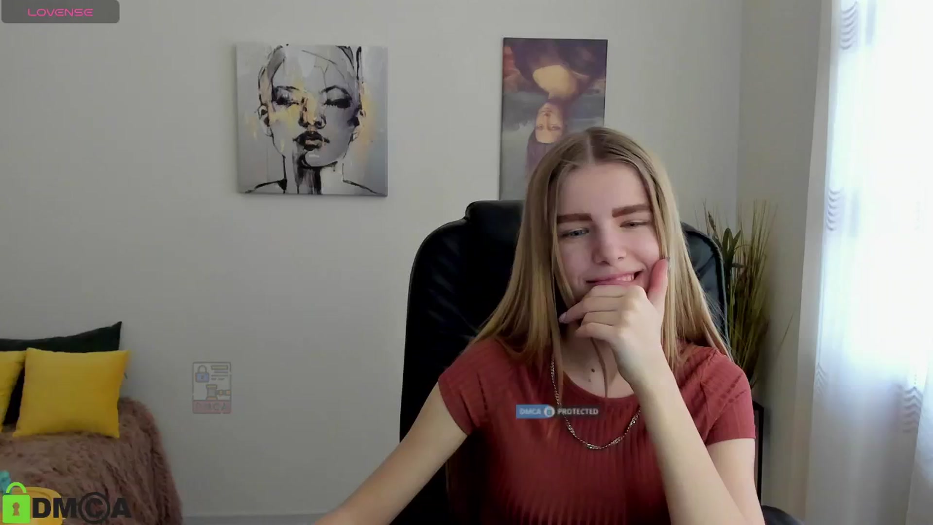 Gallery image thumbnail from Goldy_Emma's myfreecams stream on, 01/08/2025, 12:21 image 19 of 20