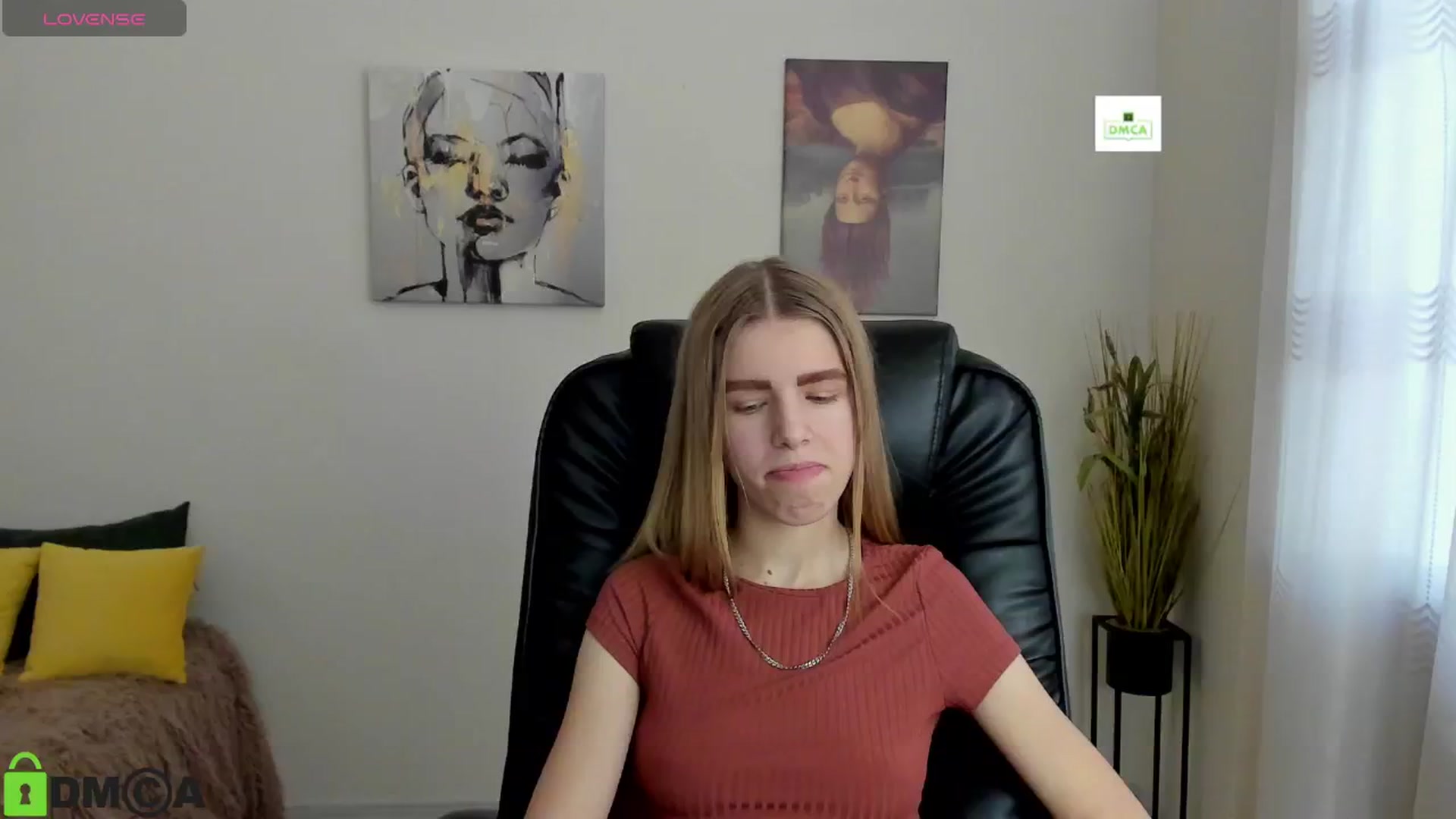 Gallery image thumbnail from Goldy_Emma's myfreecams stream on, 01/08/2025, 13:41 image 4 of 20