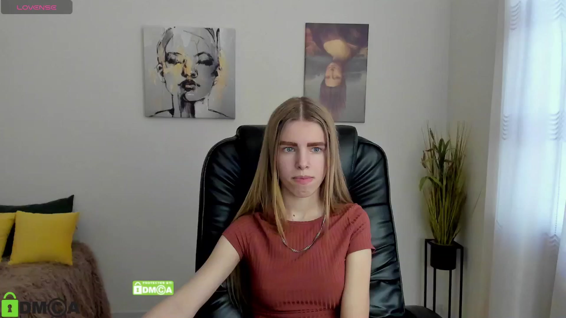Gallery image thumbnail from Goldy_Emma's myfreecams stream on, 01/08/2025, 13:41 image 13 of 20