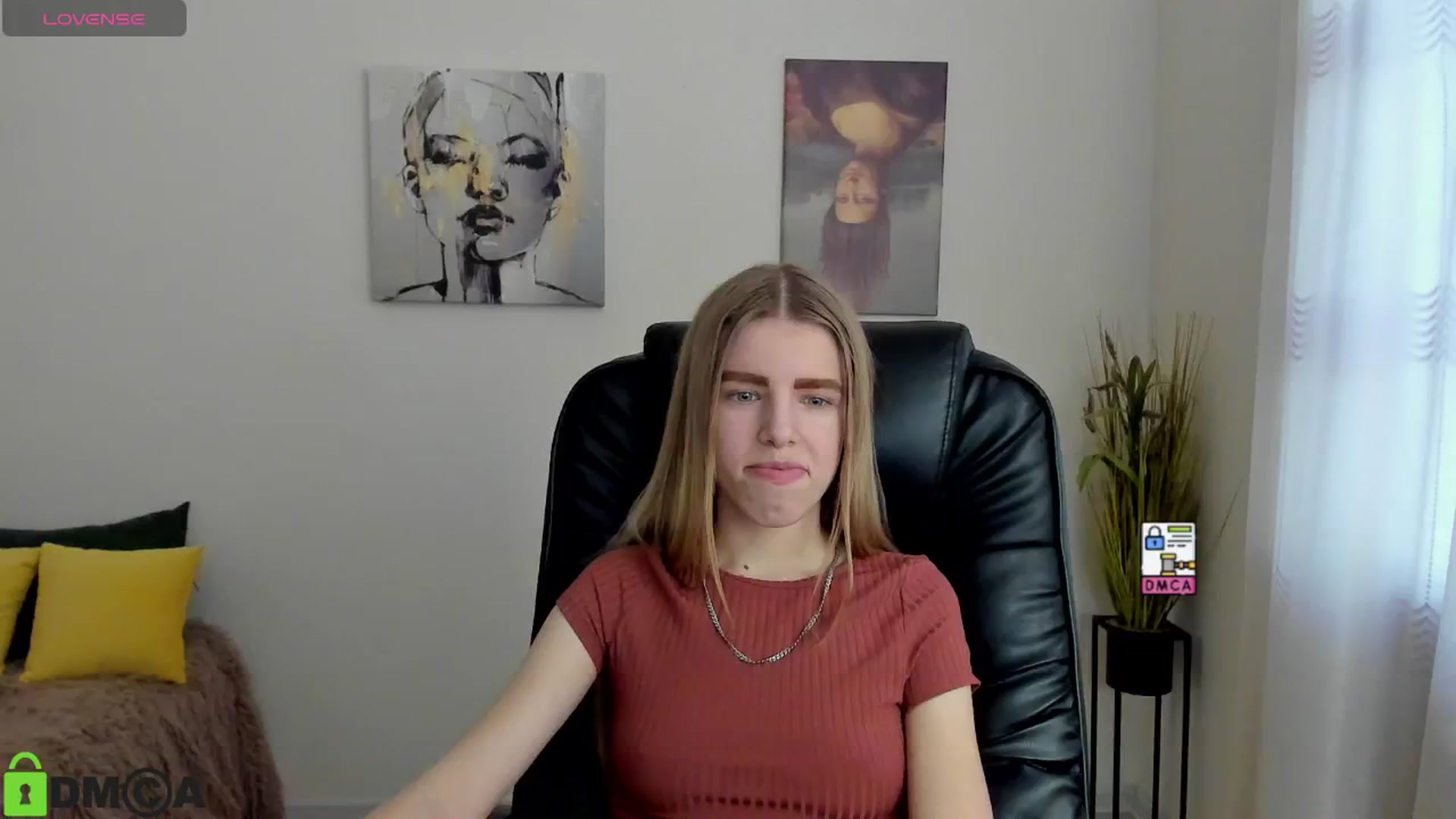 Gallery image thumbnail from Goldy_Emma's myfreecams stream on, 01/08/2025, 13:41 image 8 of 20