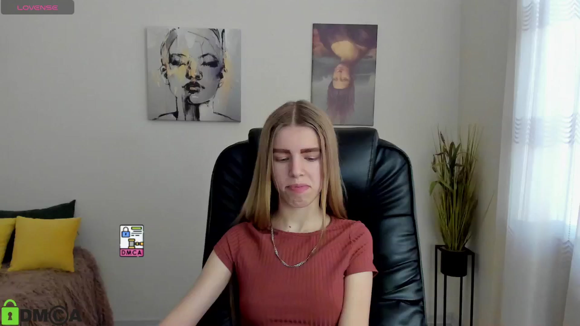 Gallery image thumbnail from Goldy_Emma's myfreecams stream on, 01/08/2025, 13:41 image 1 of 20
