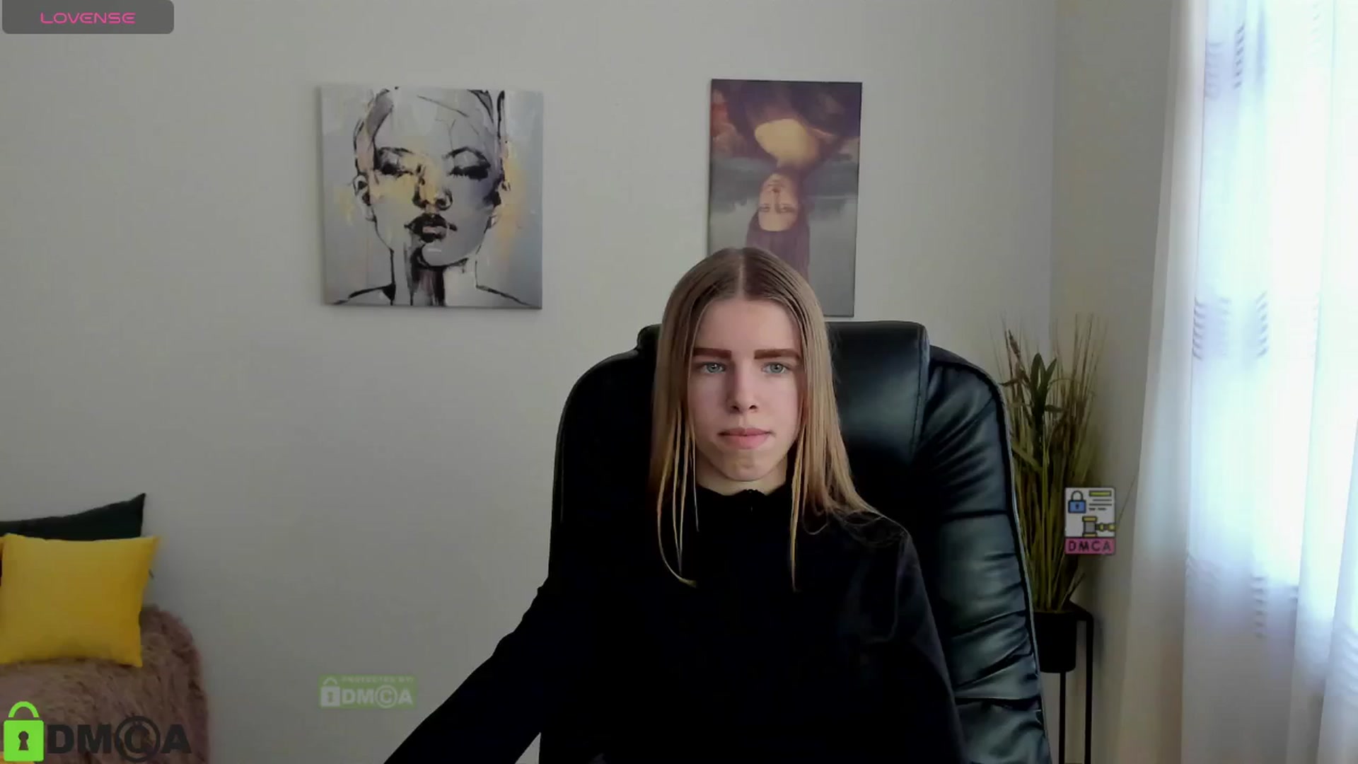 Gallery image thumbnail from Goldy_Emma's myfreecams stream on, 01/09/2025, 09:02 image 15 of 20