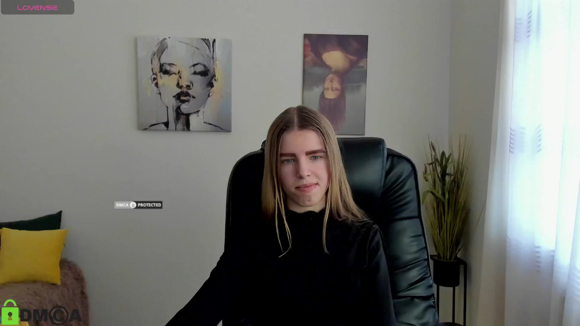 Gallery image thumbnail from Goldy_Emma's myfreecams stream on, 01/09/2025, 09:02 image 17 of 20