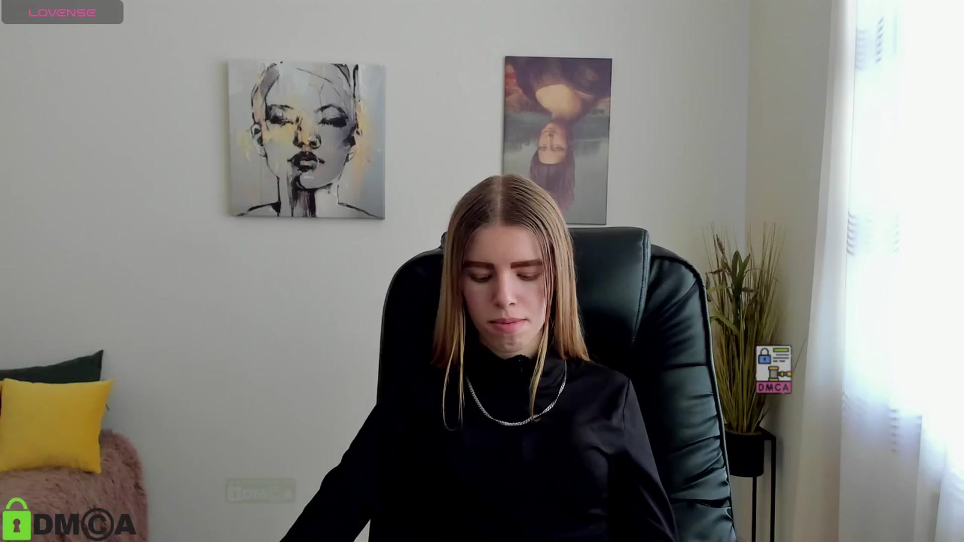 Gallery image thumbnail from Goldy_Emma's myfreecams stream on, 01/09/2025, 11:10 image 6 of 20