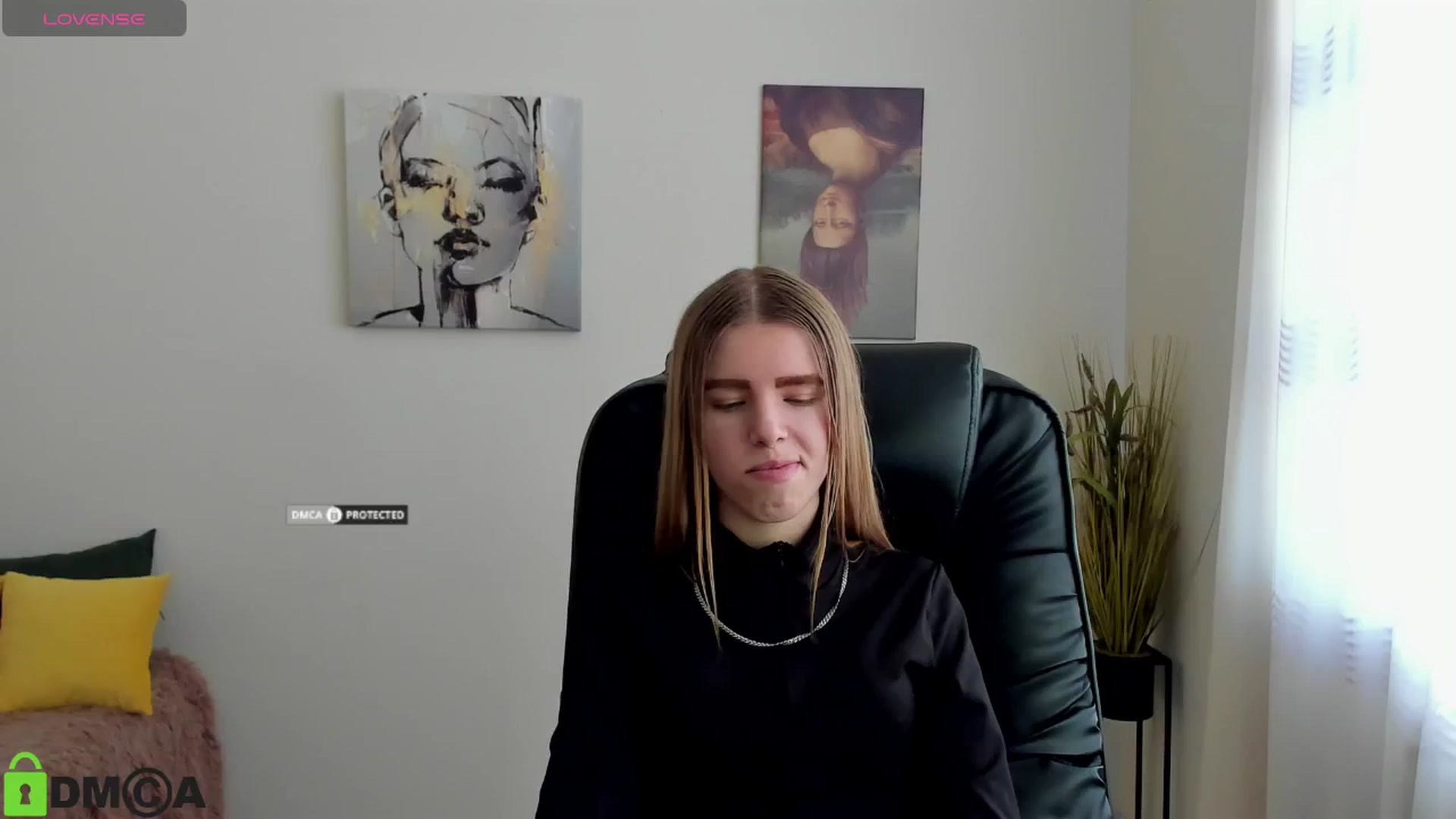 Gallery image thumbnail from Goldy_Emma's myfreecams stream on, 01/09/2025, 11:10 image 12 of 20