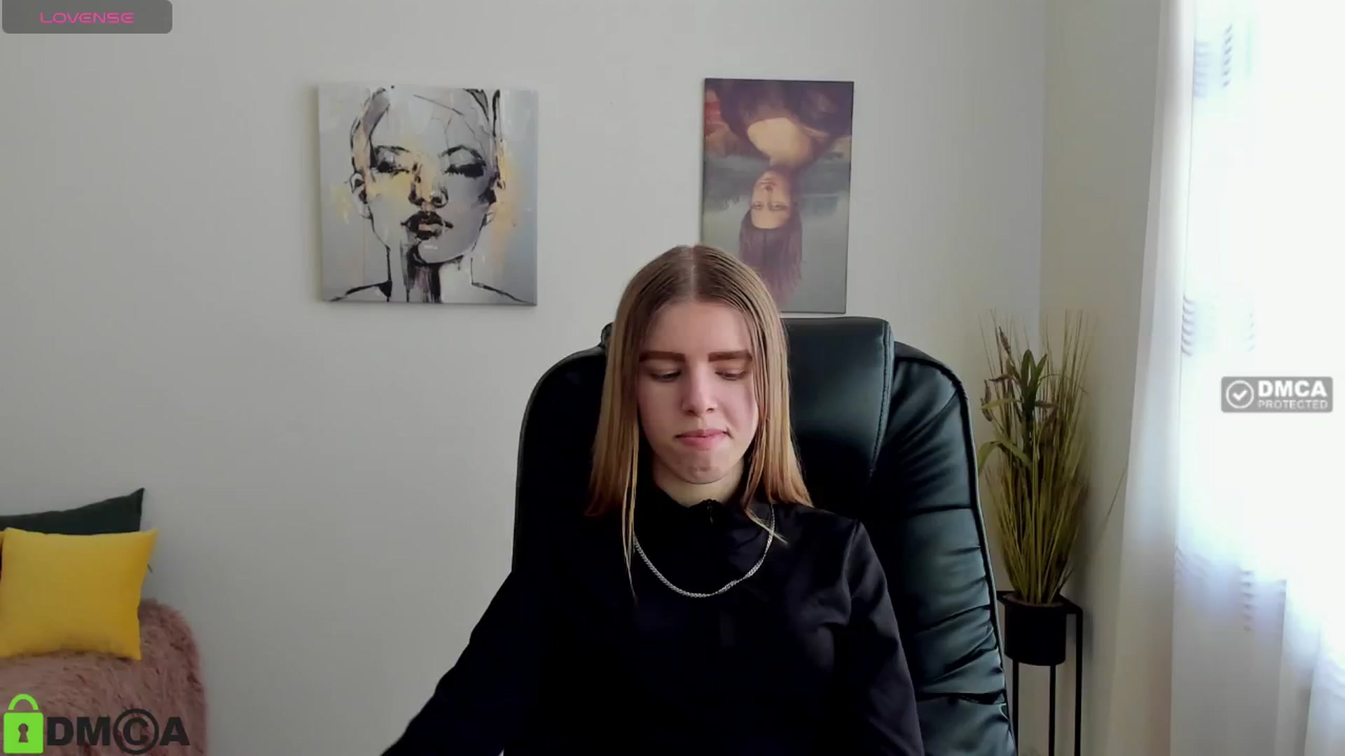 Gallery image thumbnail from Goldy_Emma's myfreecams stream on, 01/09/2025, 11:10 image 5 of 20