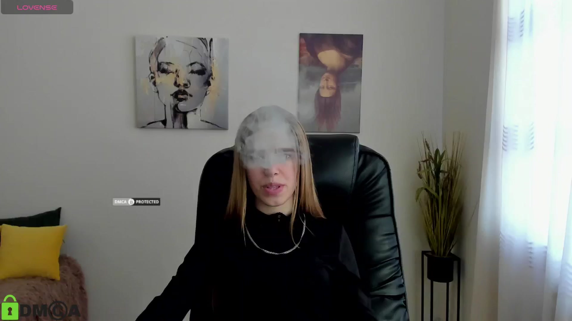 Gallery image thumbnail from Goldy_Emma's myfreecams stream on, 01/09/2025, 13:05 image 2 of 20