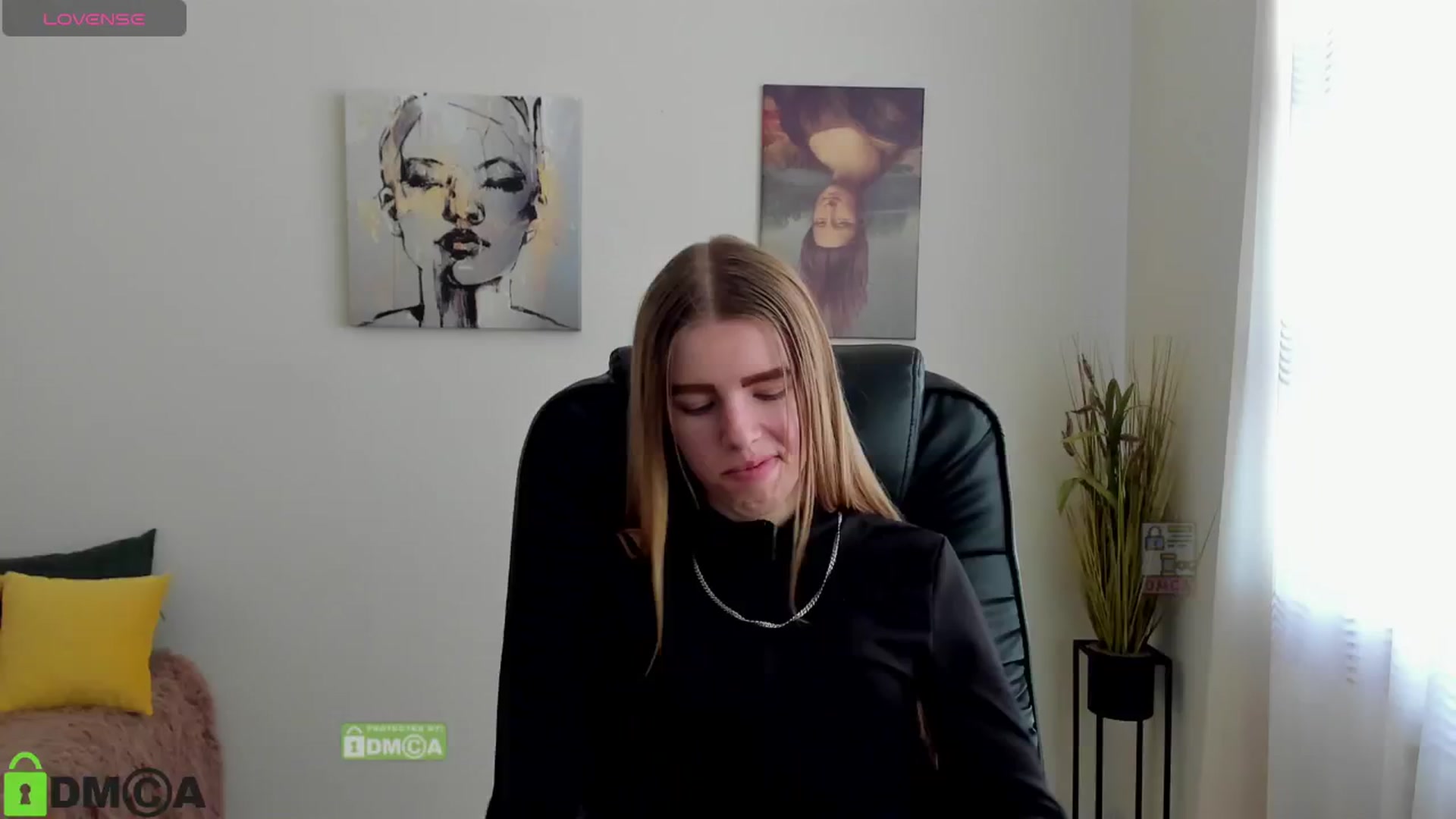 Gallery image thumbnail from Goldy_Emma's myfreecams stream on, 01/09/2025, 13:05 image 12 of 20