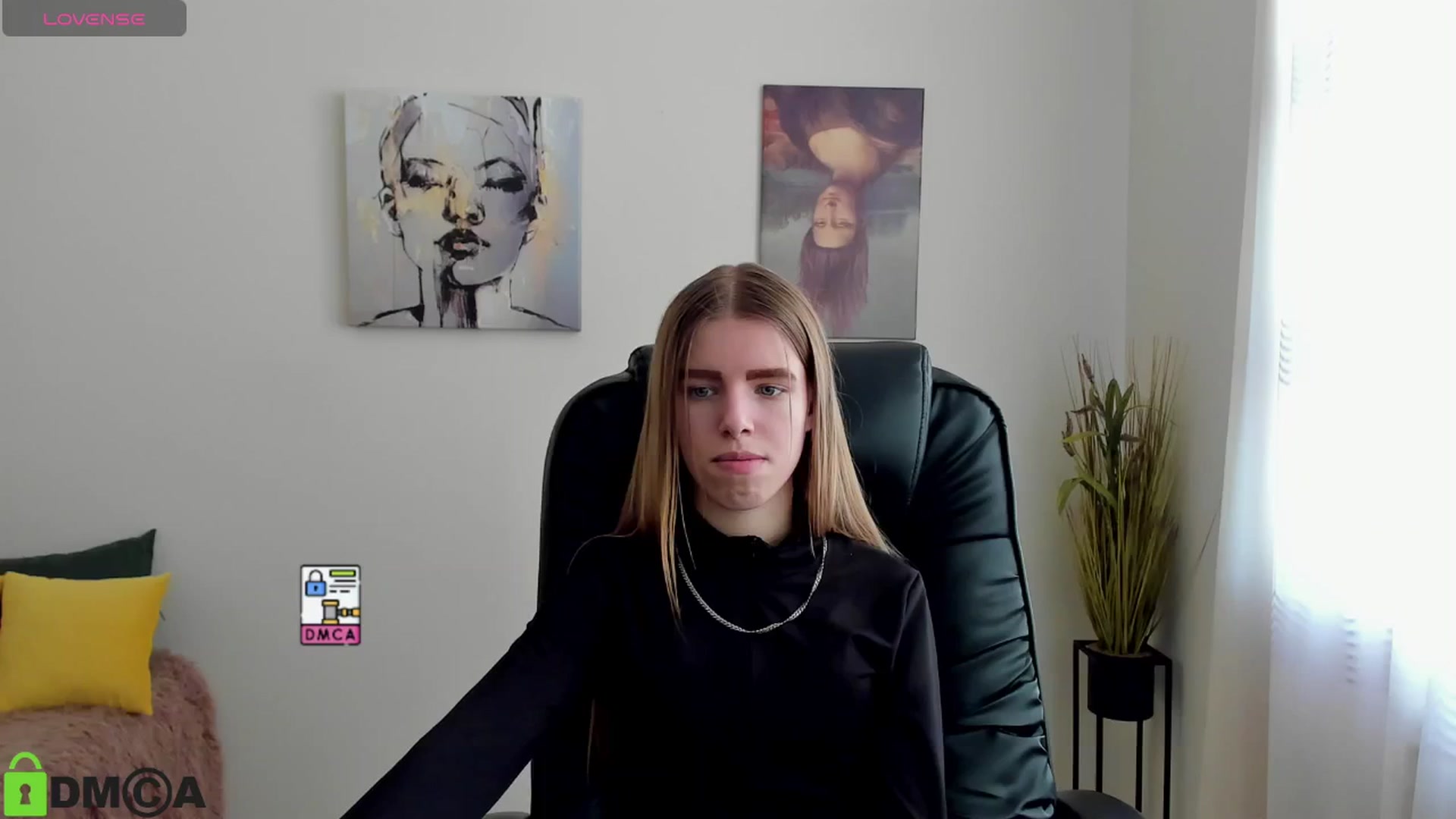 Gallery image thumbnail from Goldy_Emma's myfreecams stream on, 01/09/2025, 13:05 image 19 of 20