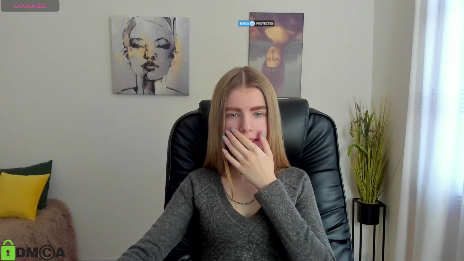 Gallery image thumbnail from Goldy_Emma's myfreecams stream on, 01/10/2025, 08:52 image 8 of 20