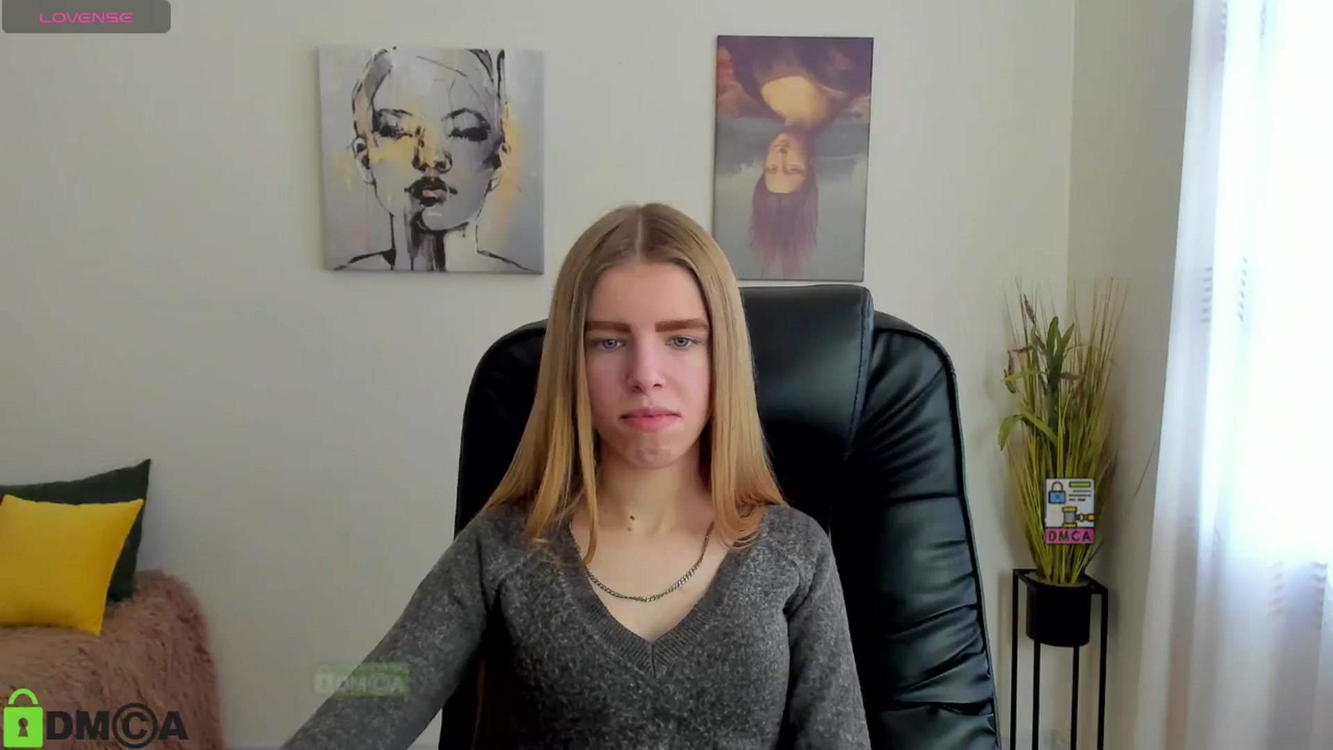 Gallery image thumbnail from Goldy_Emma's myfreecams stream on, 01/10/2025, 09:59 image 12 of 20