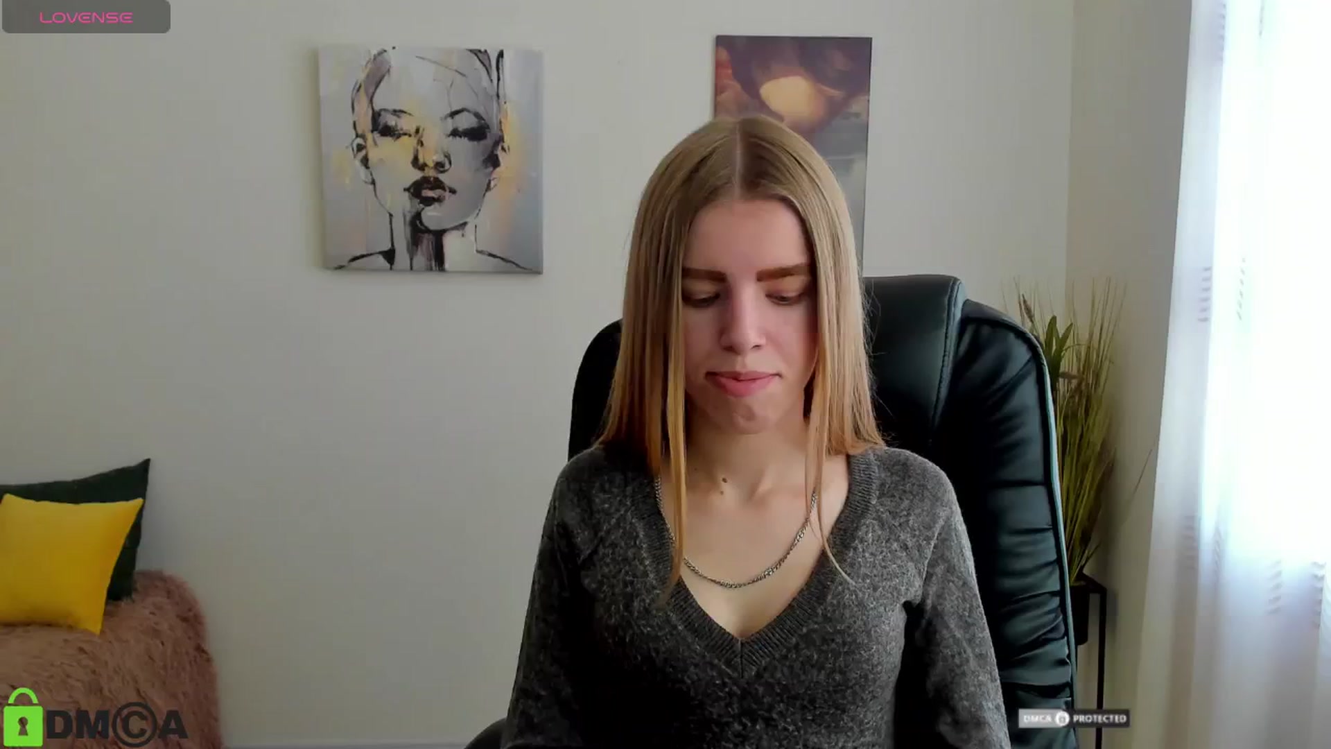 Gallery image thumbnail from Goldy_Emma's myfreecams stream on, 01/10/2025, 11:22 image 5 of 20