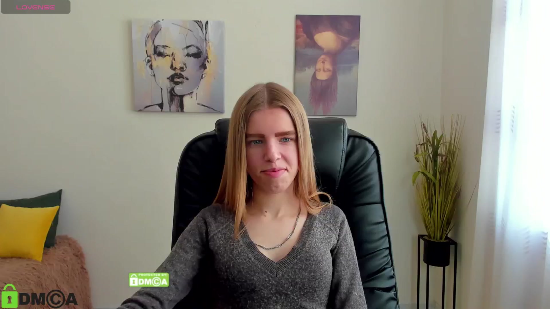 Gallery image thumbnail from Goldy_Emma's myfreecams stream on, 01/10/2025, 12:08 image 14 of 20