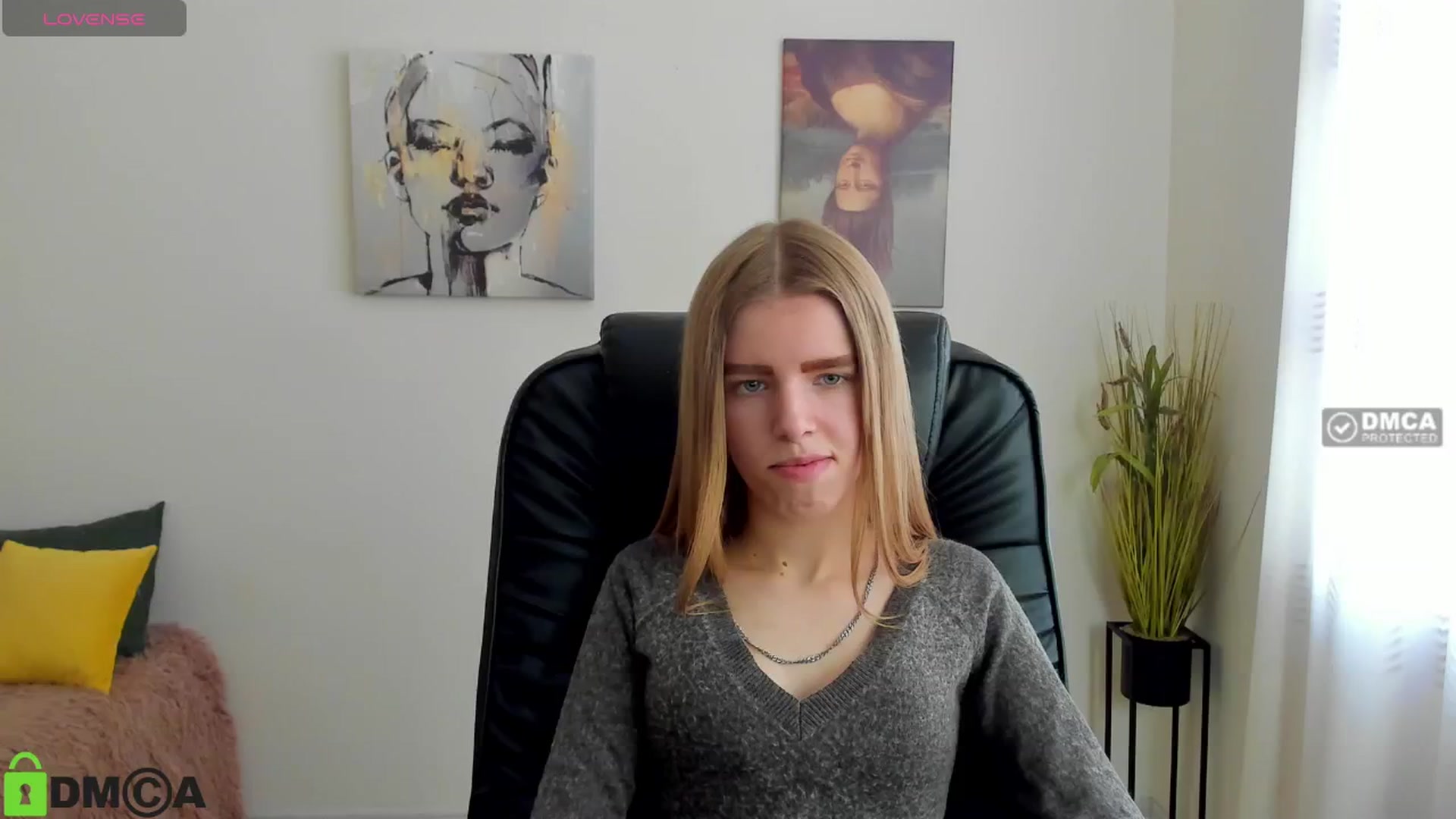 Gallery image thumbnail from Goldy_Emma's myfreecams stream on, 01/10/2025, 12:08 image 10 of 20