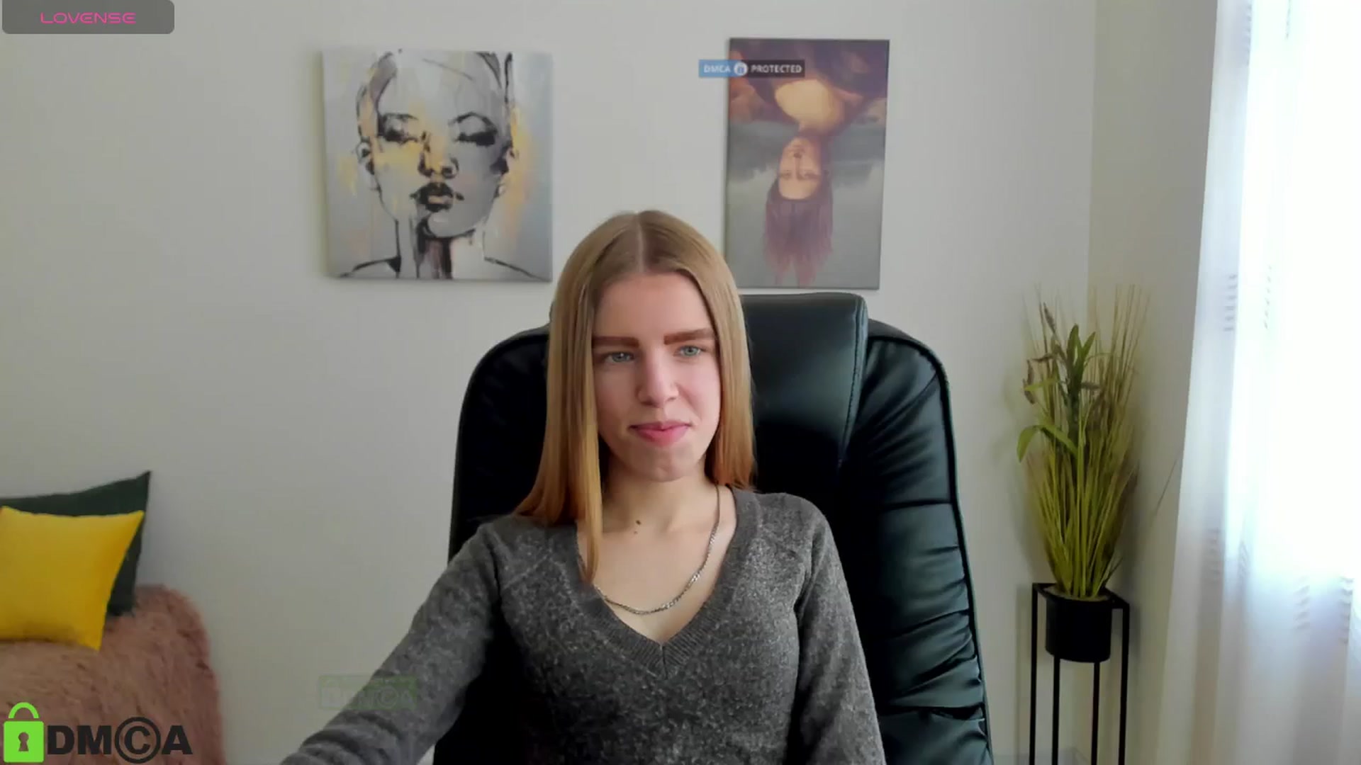 Gallery image thumbnail from Goldy_Emma's myfreecams stream on, 01/10/2025, 12:08 image 15 of 20