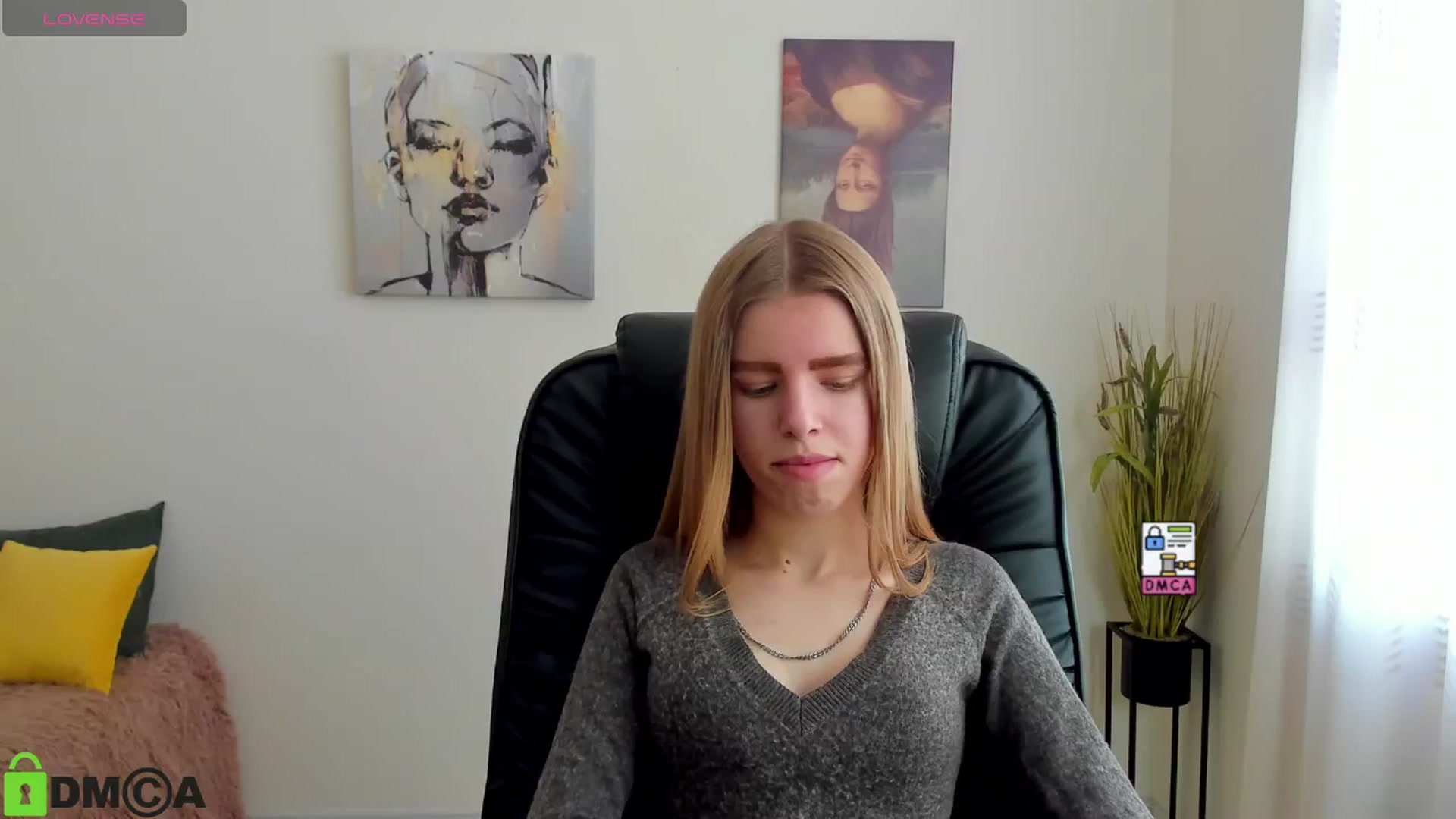 Gallery image thumbnail from Goldy_Emma's myfreecams stream on, 01/10/2025, 12:08 image 12 of 20