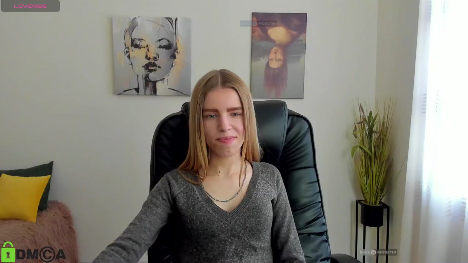 Gallery image thumbnail from Goldy_Emma's myfreecams stream on, 01/10/2025, 12:08 image 17 of 20