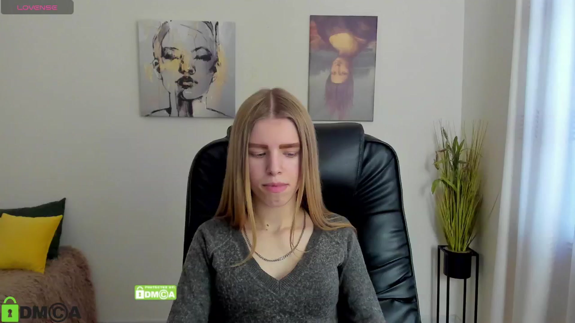 Gallery image thumbnail from Goldy_Emma's myfreecams stream on, 01/10/2025, 13:19 image 17 of 20