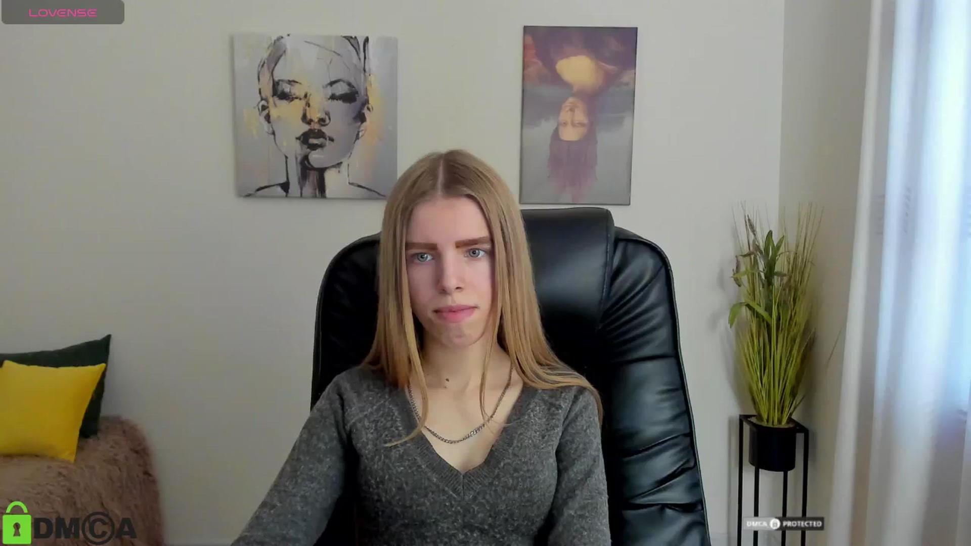 Gallery image thumbnail from Goldy_Emma's myfreecams stream on, 01/10/2025, 13:19 image 18 of 20