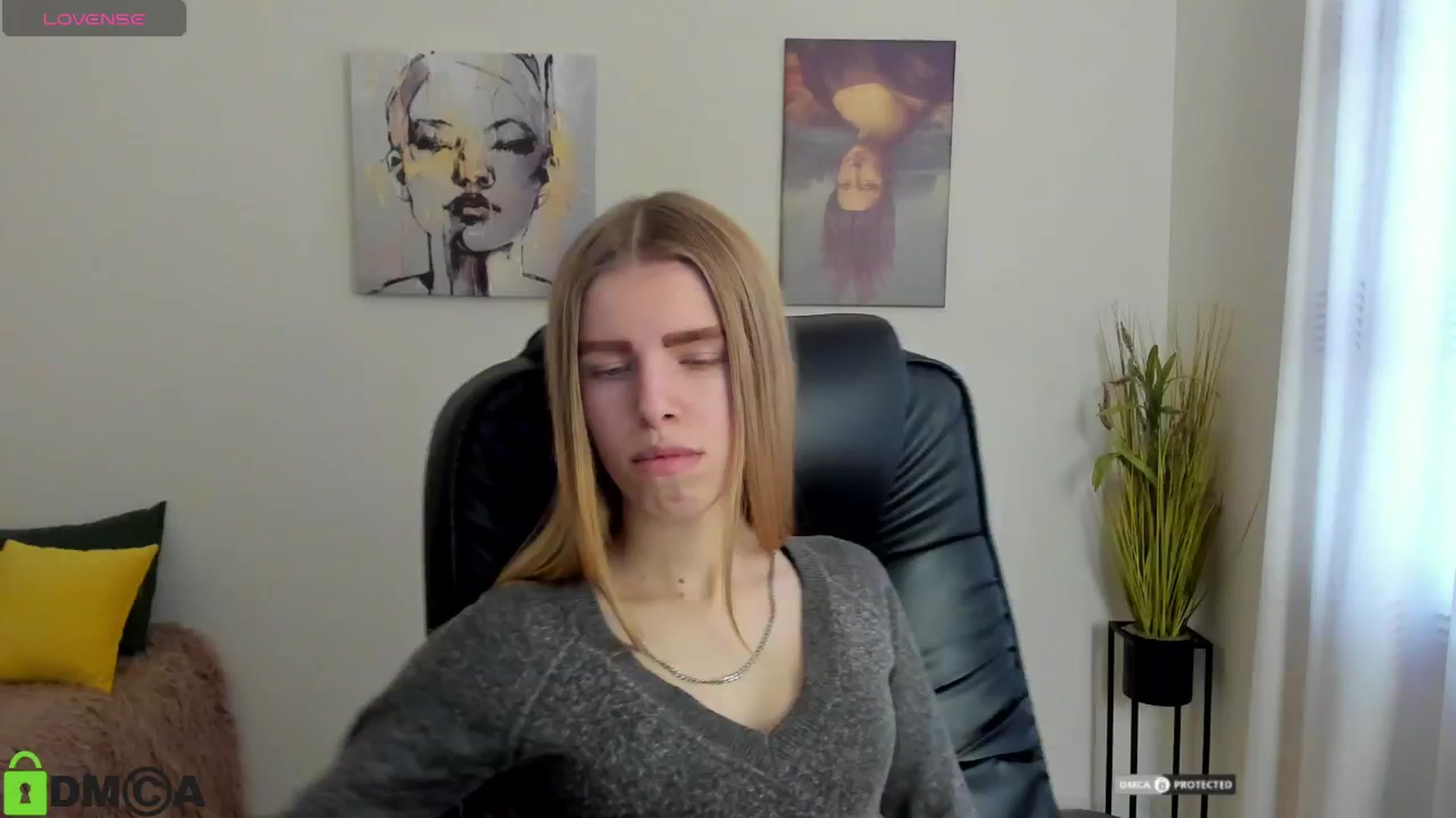Gallery image thumbnail from Goldy_Emma's myfreecams stream on, 01/10/2025, 13:19 image 8 of 20