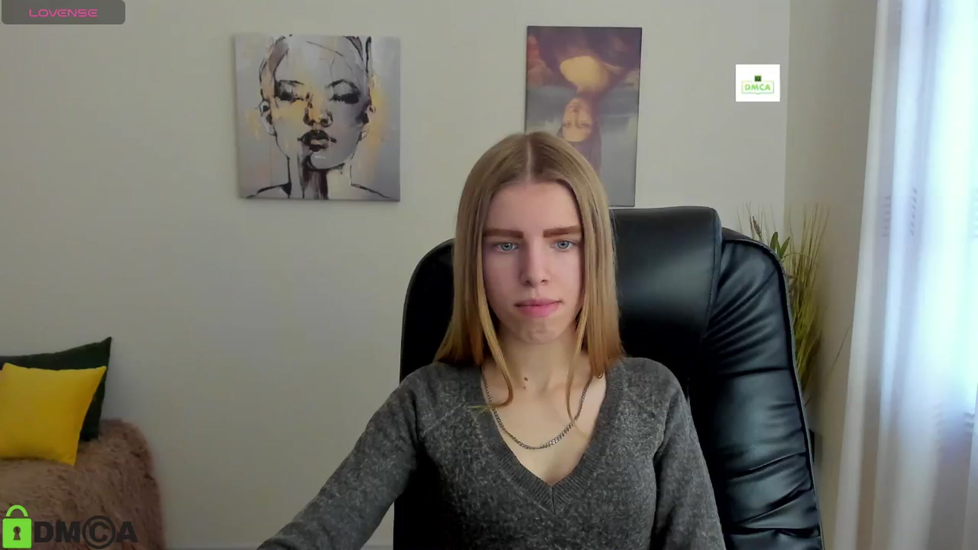 Gallery image thumbnail from Goldy_Emma's myfreecams stream on, 01/10/2025, 13:19 image 4 of 20
