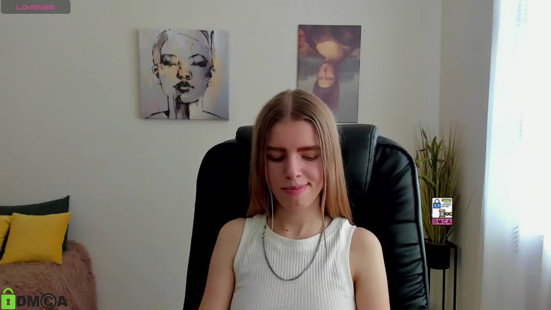 Gallery image thumbnail from Goldy_Emma's myfreecams stream on, 01/11/2025, 12:23 image 9 of 20