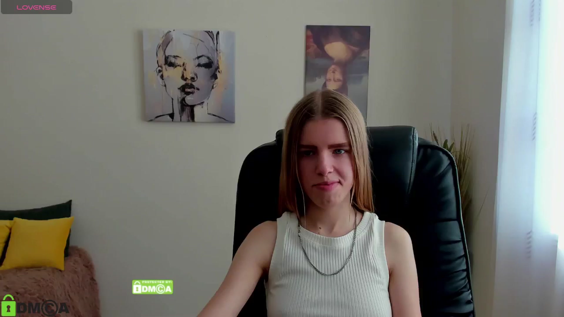 Gallery image thumbnail from Goldy_Emma's myfreecams stream on, 01/11/2025, 12:23 image 11 of 20