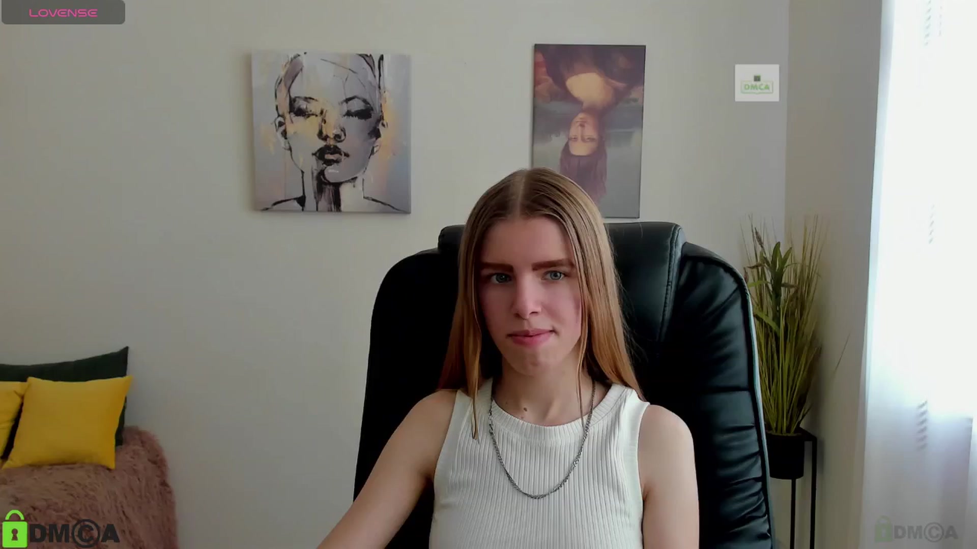 Gallery image thumbnail from Goldy_Emma's myfreecams stream on, 01/11/2025, 13:18 image 1 of 20