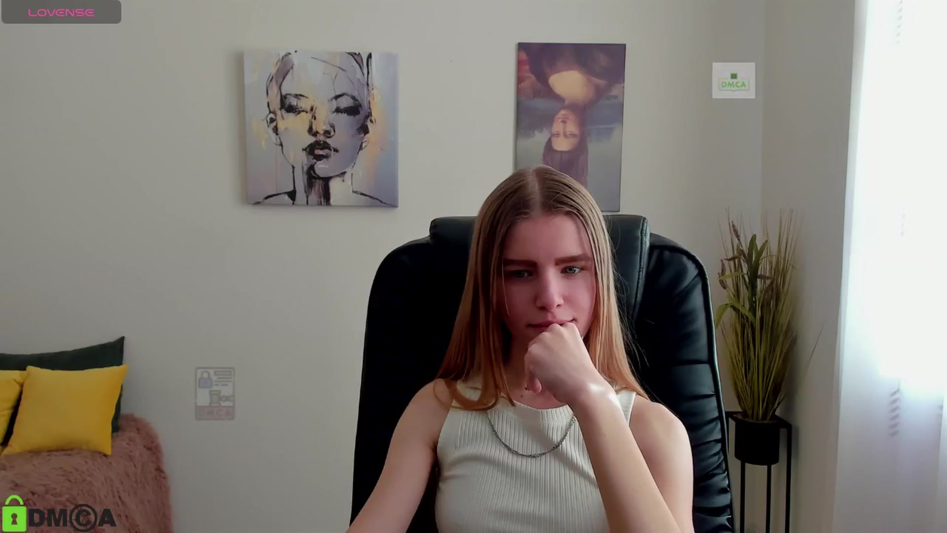Gallery image thumbnail from Goldy_Emma's myfreecams stream on, 01/11/2025, 13:18 image 13 of 20