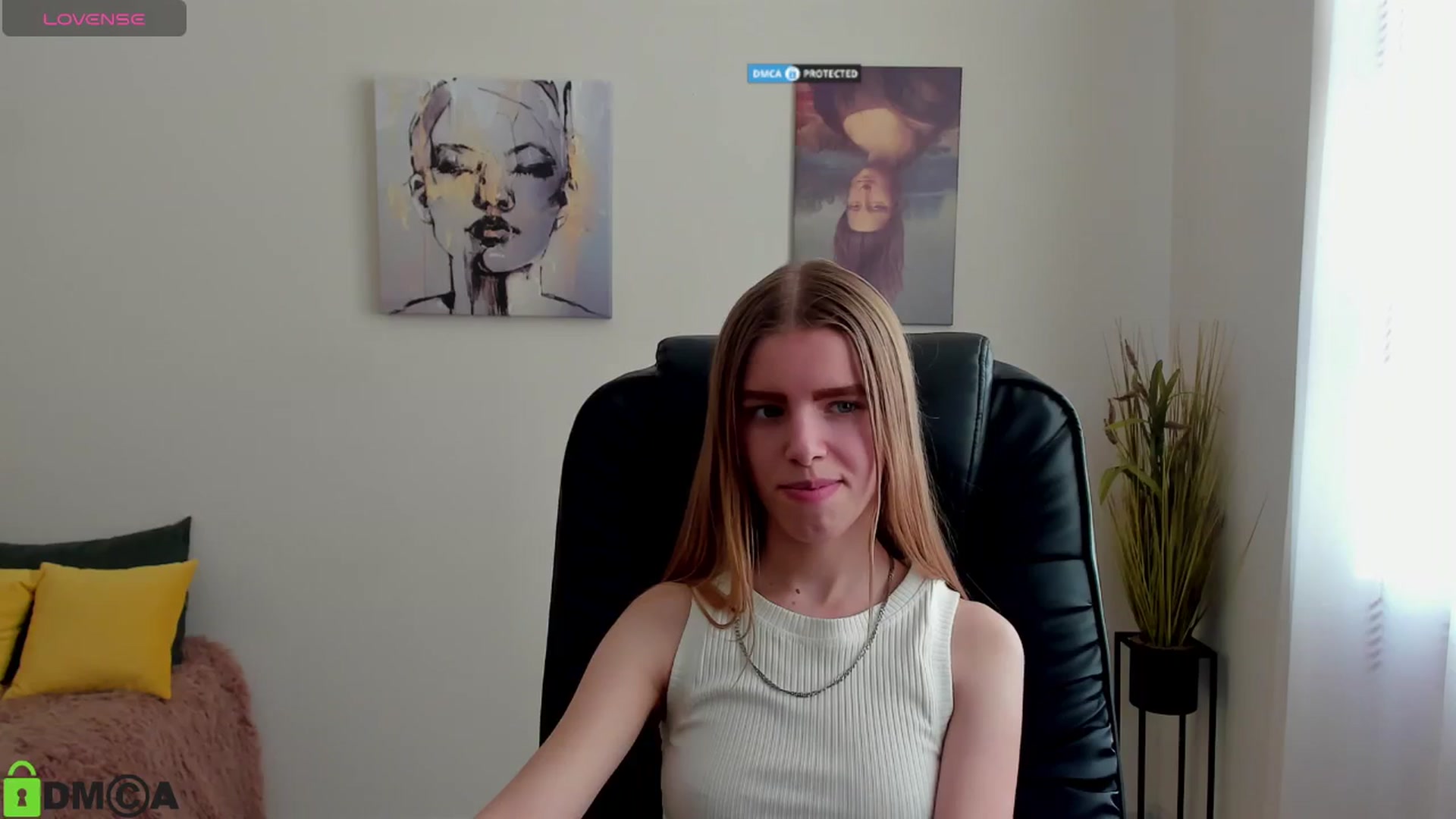 Gallery image thumbnail from Goldy_Emma's myfreecams stream on, 01/11/2025, 13:18 image 11 of 20