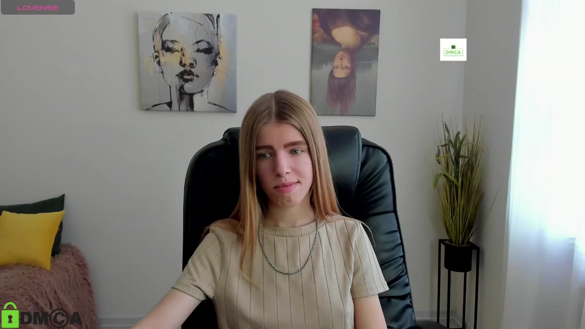 Gallery image thumbnail from Goldy_Emma's myfreecams stream on, 01/13/2025, 09:32 image 3 of 20